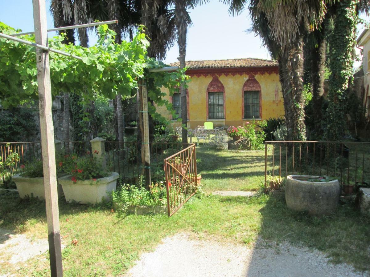 Agriturismo Bonu Gabriele ซาโล ภายนอก รูปภาพ