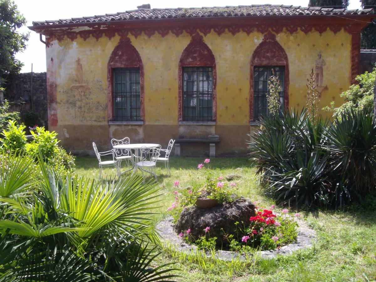 Agriturismo Bonu Gabriele ซาโล ภายนอก รูปภาพ
